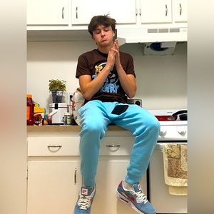 Meet your Posher, Austin